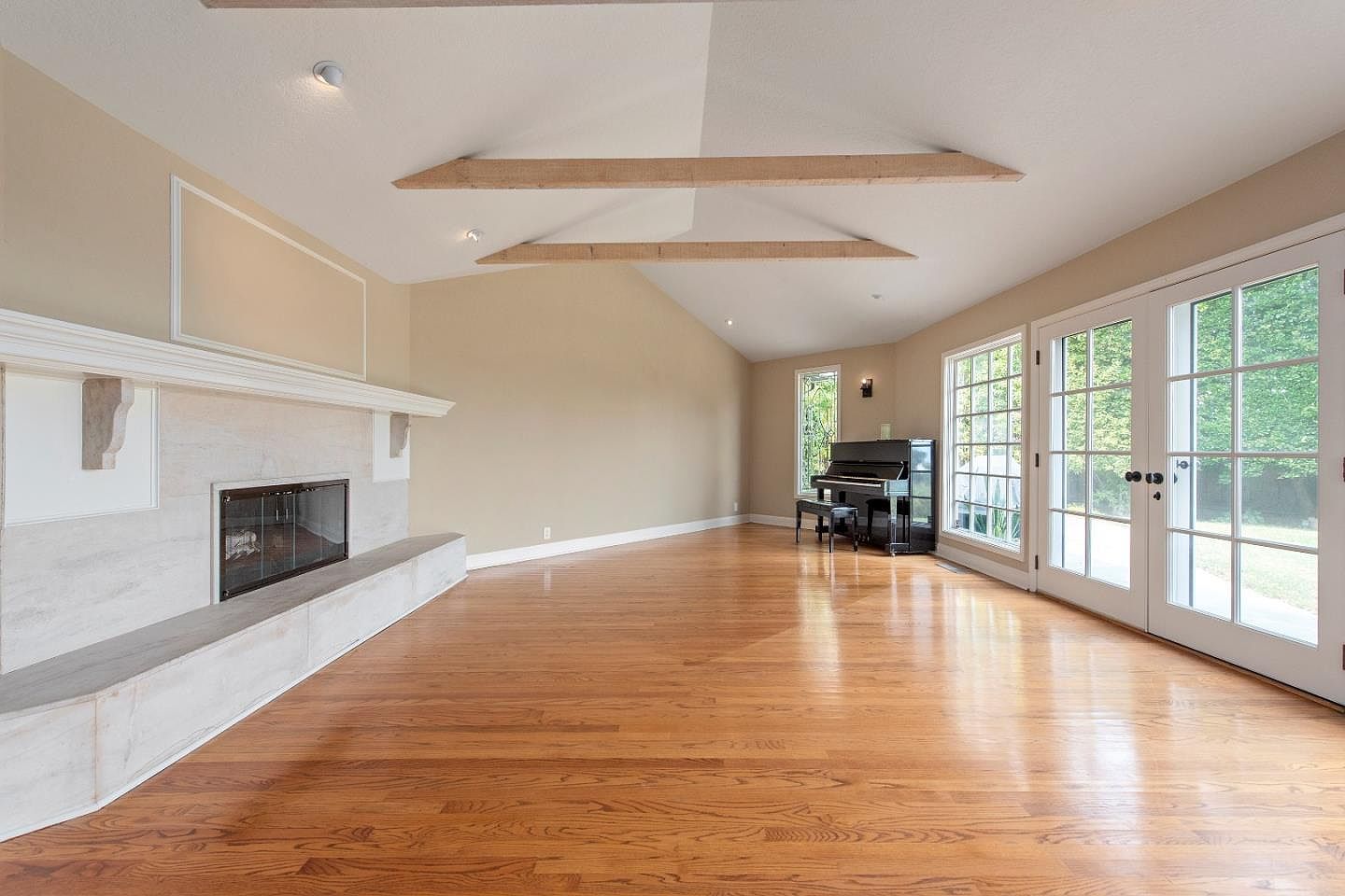 12200 Edgecliff Pl photo 4