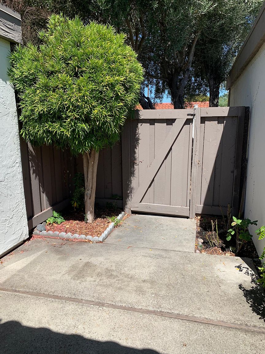 8148 Park Villa Cir photo 3