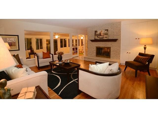 7428 Tiptoe Ln photo 2
