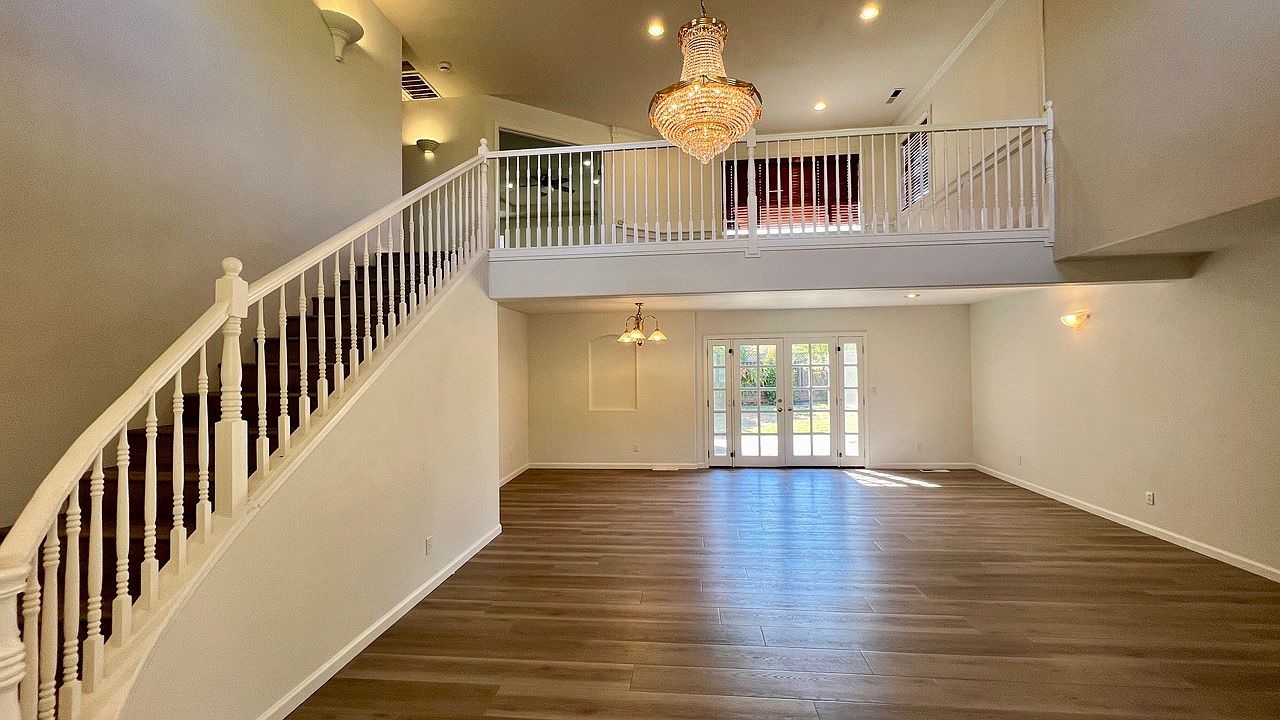 10530 Rampart Ave photo 2