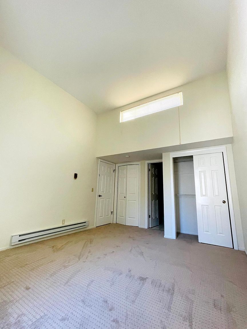 19920 Portal Plz photo 5