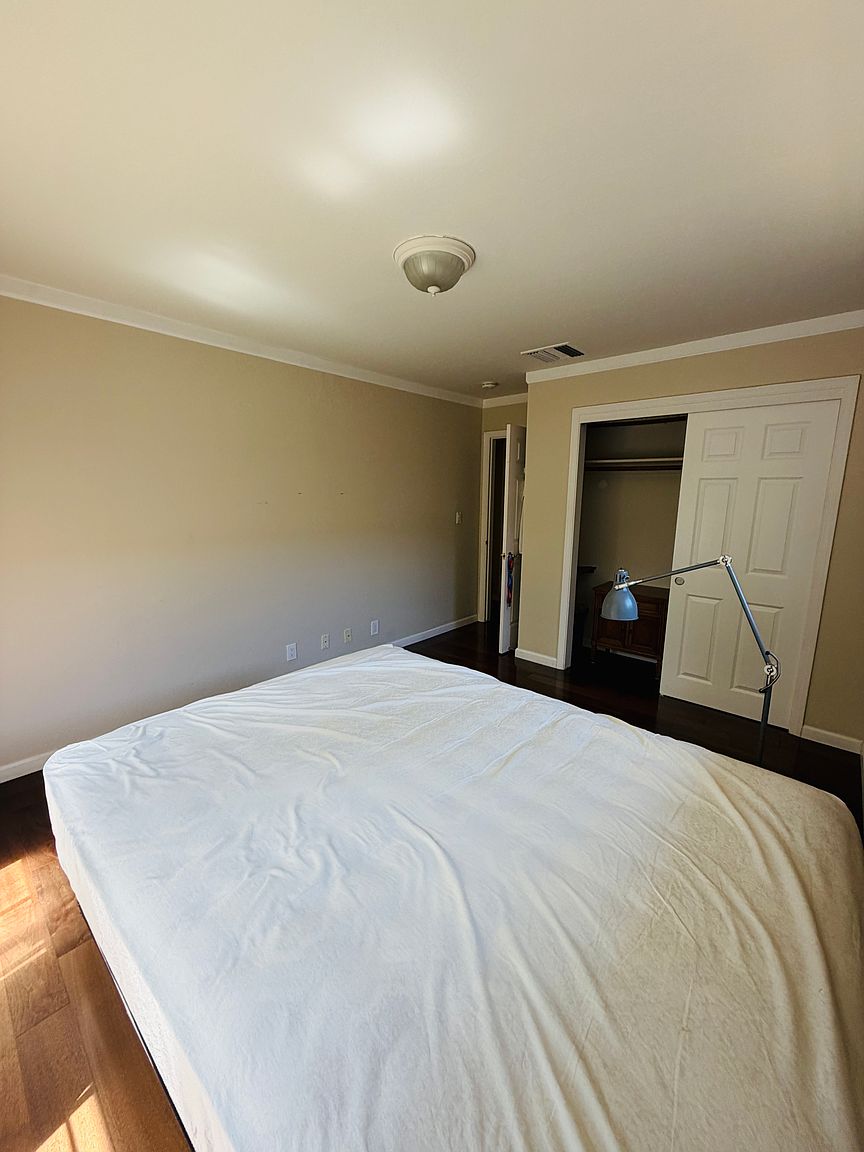 7148 Blue Hill Dr photo 3