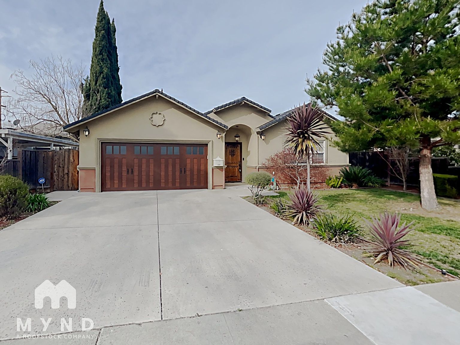 10305 Wunderlich Dr Cupertino, CA 95014 photo 2