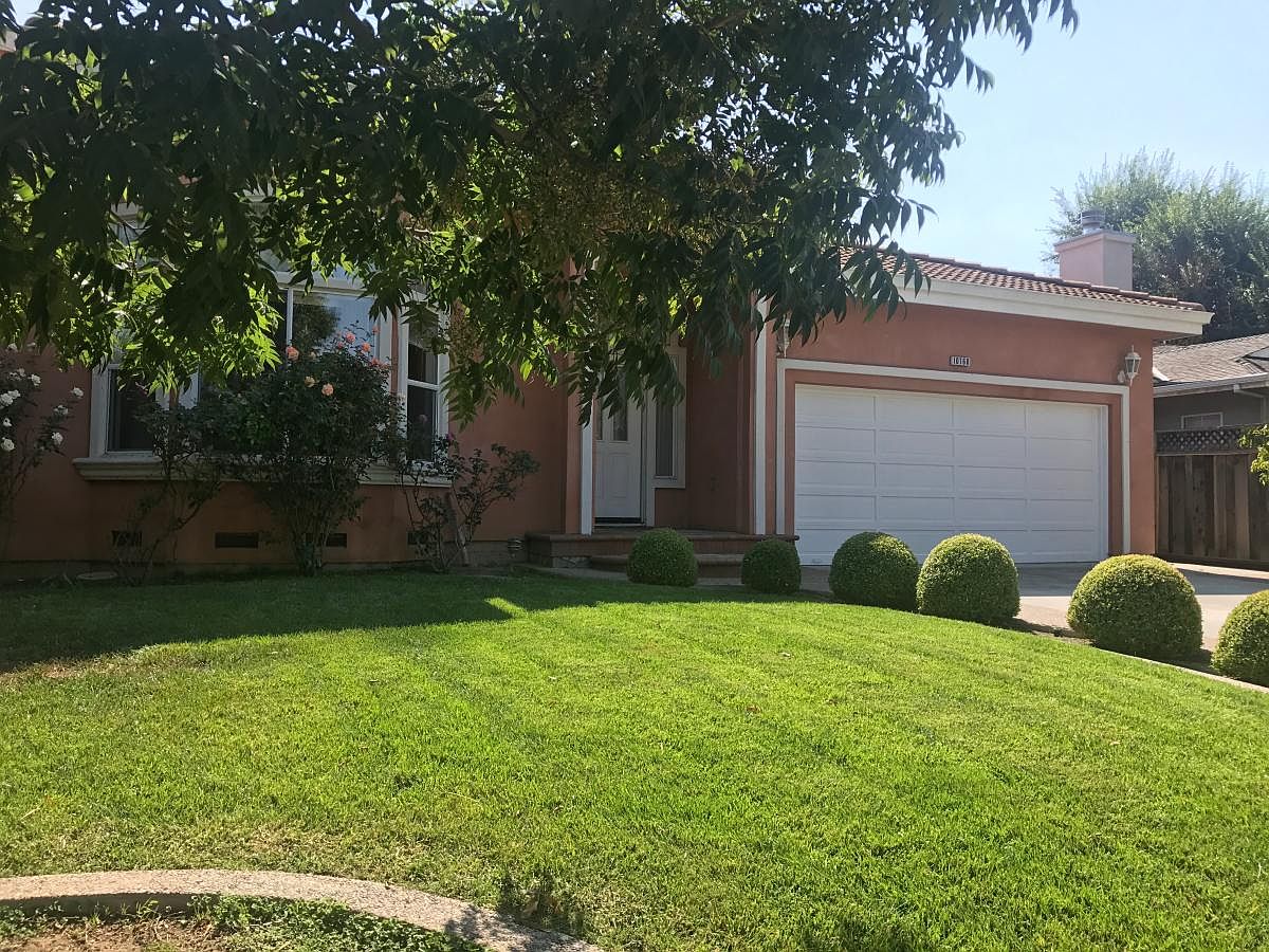10760 Minette Dr photo 2