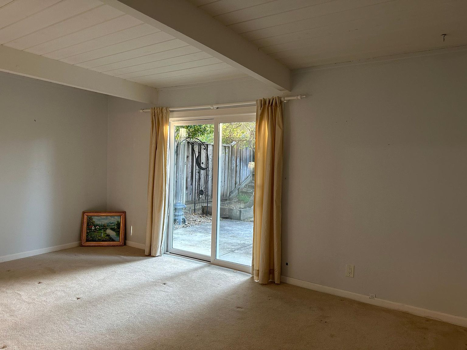829 Stendhal Ln photo 3