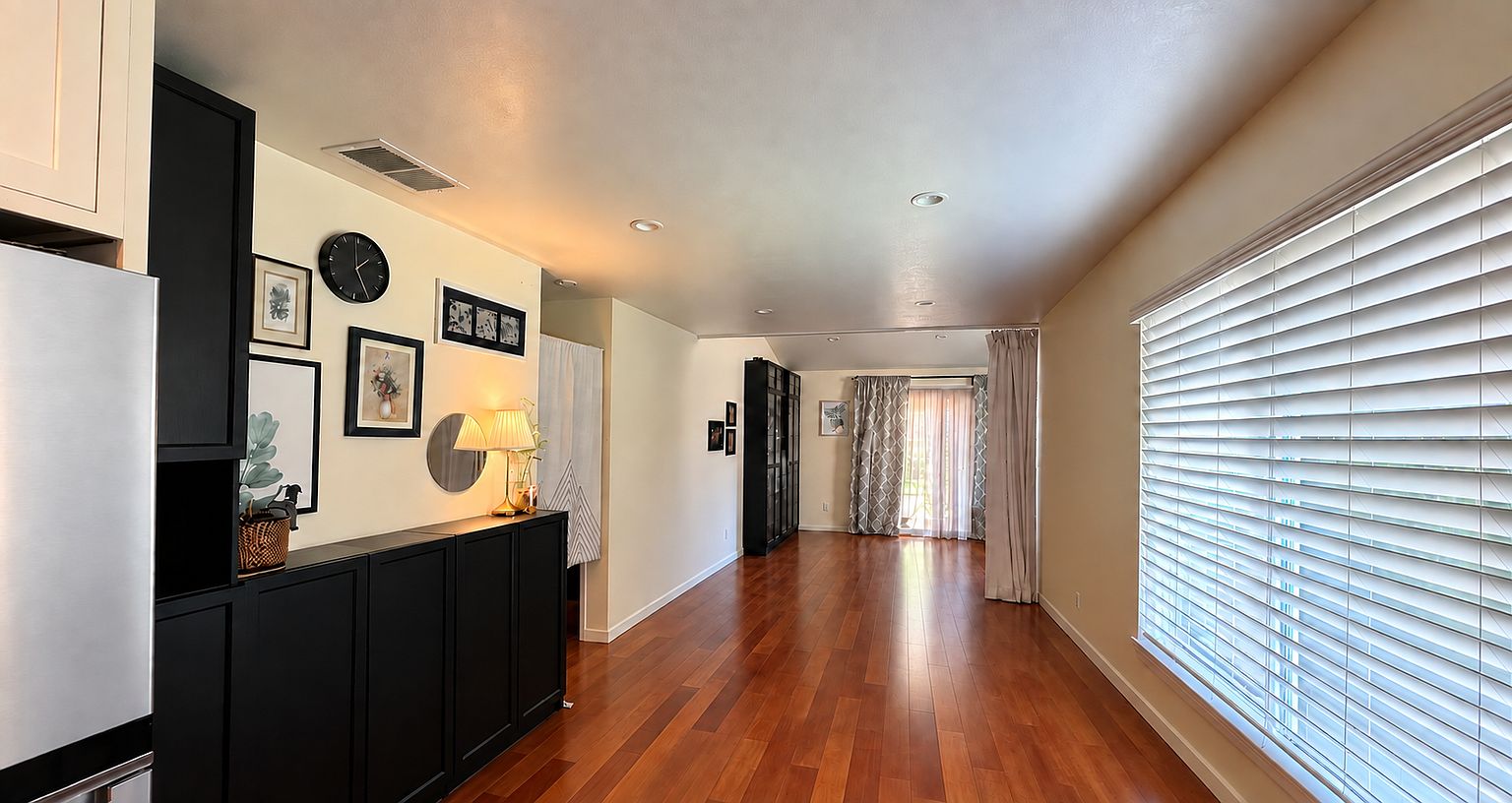 1093 Norfolk Dr