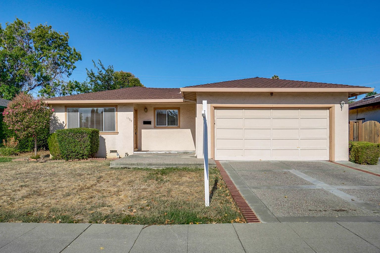 1109 White Cliff Dr San Jose, CA 95129