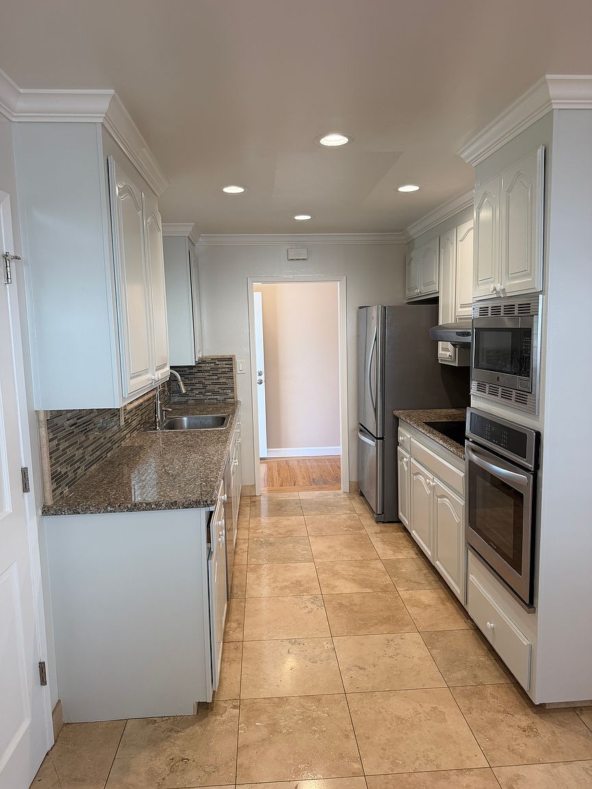 1307 Teresita Dr photo 5