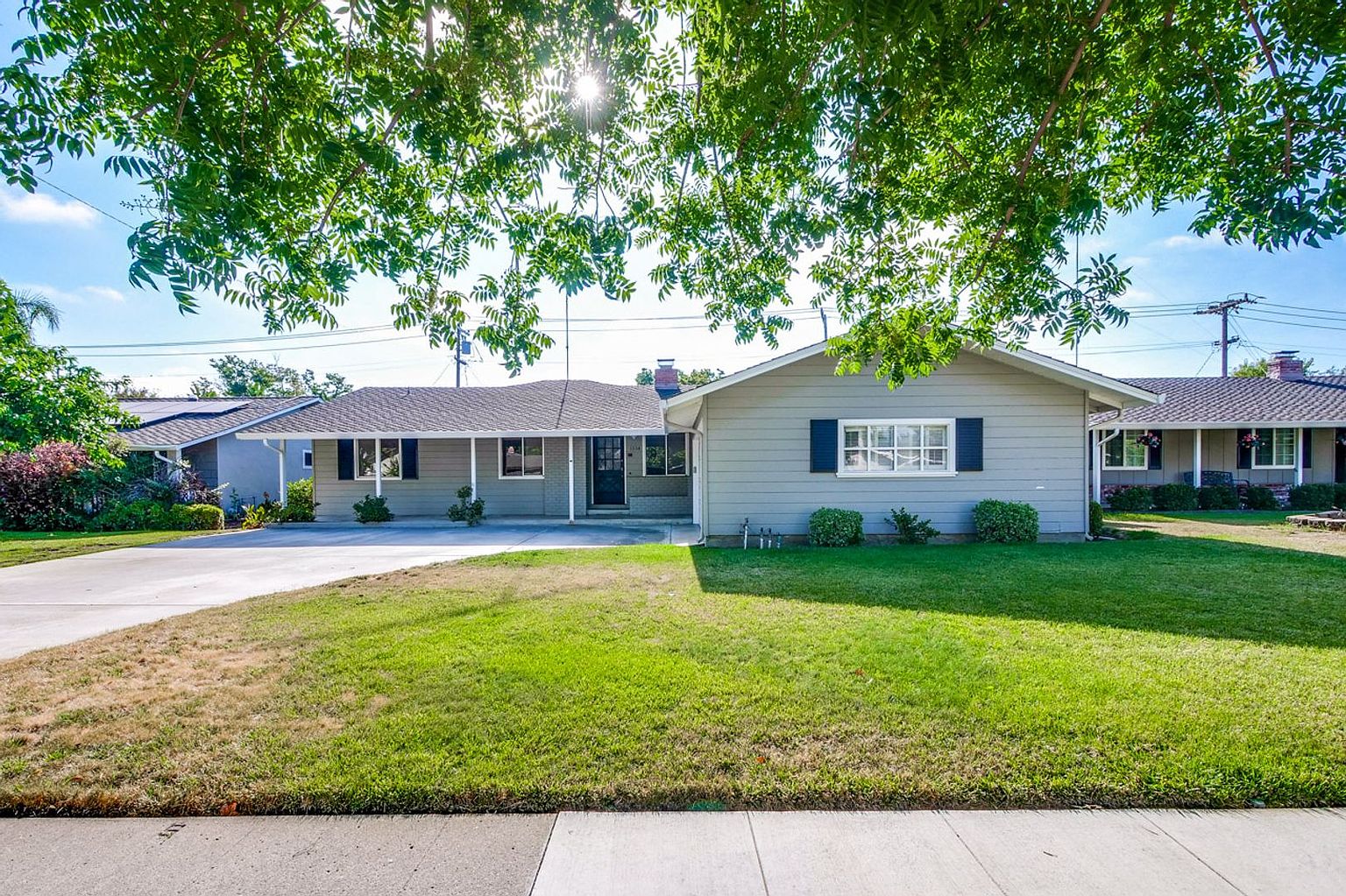 1534 Crespi Dr