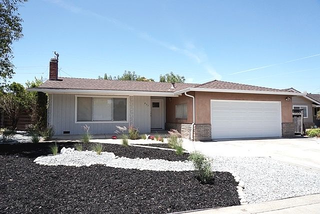 831 Springwood Dr photo 2