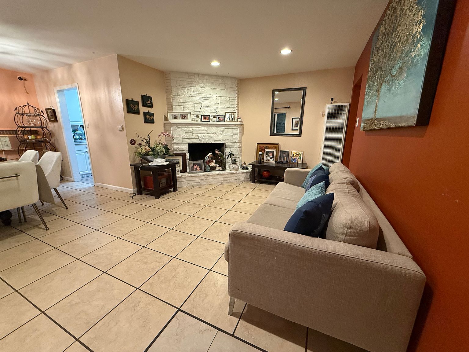 18581 Cox Ave photo 3