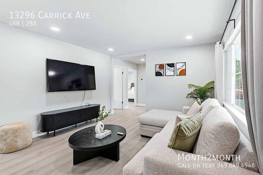13296 Carrick Ave photo 4