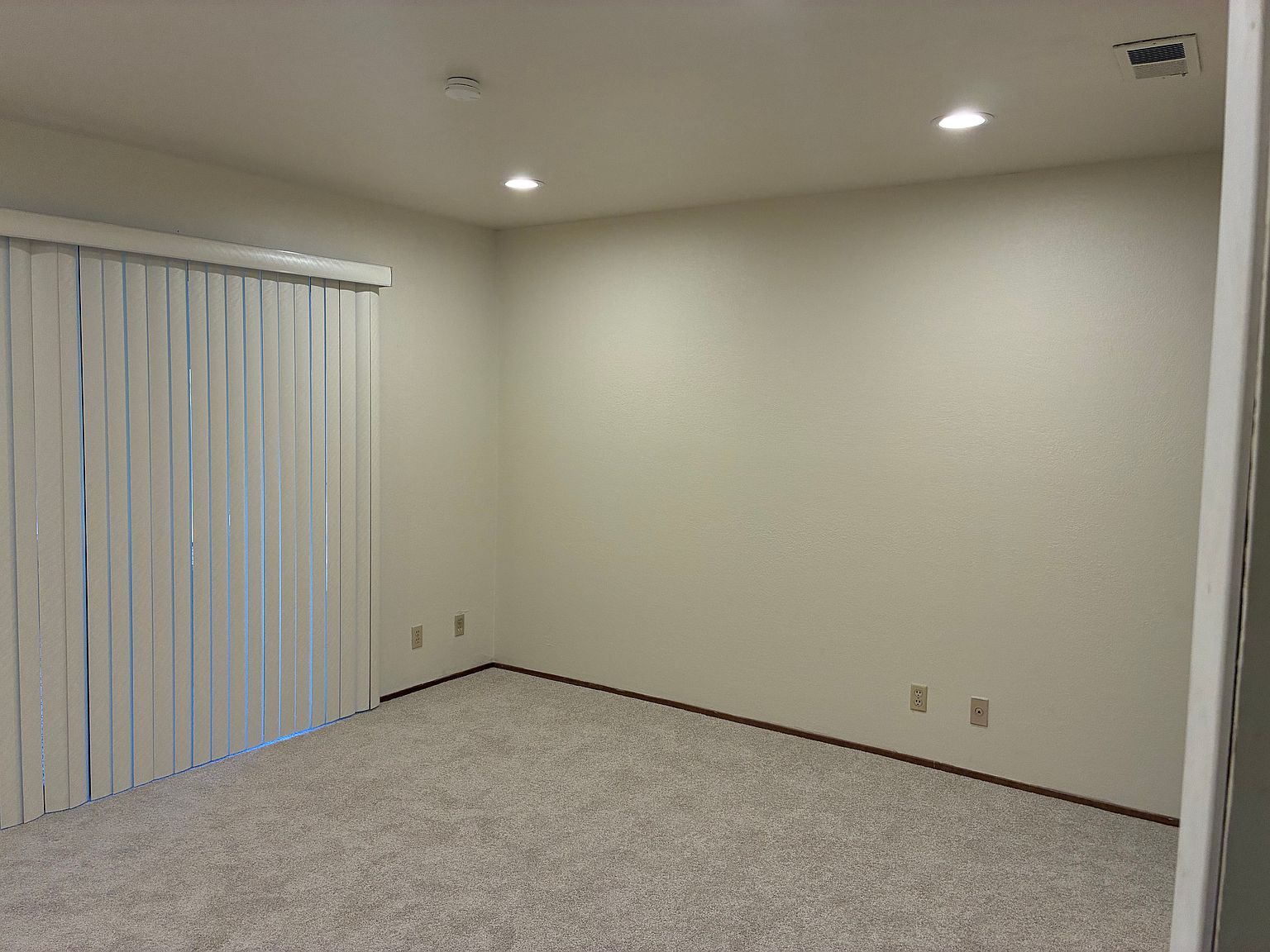 1437 Marsan Ct photo 3
