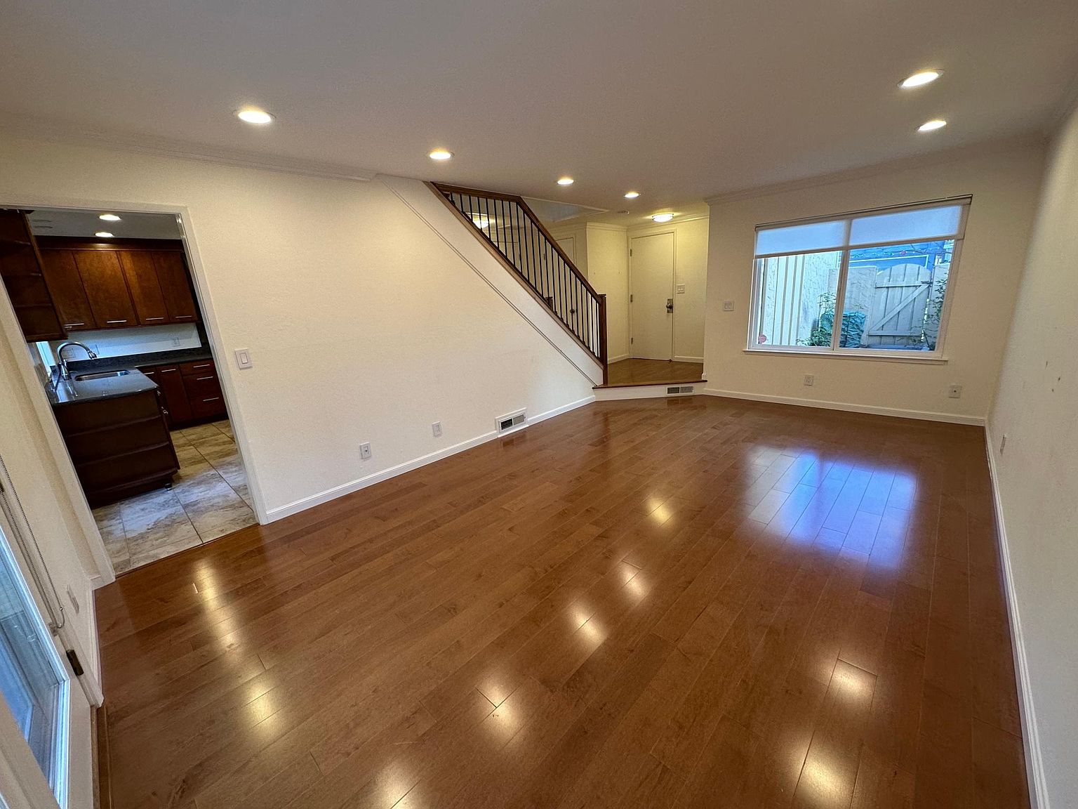 112 Pine Wood Ln photo 4