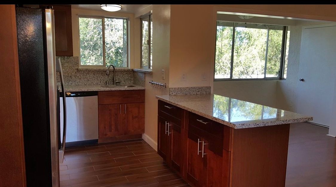 14225 Lora Dr photo 5