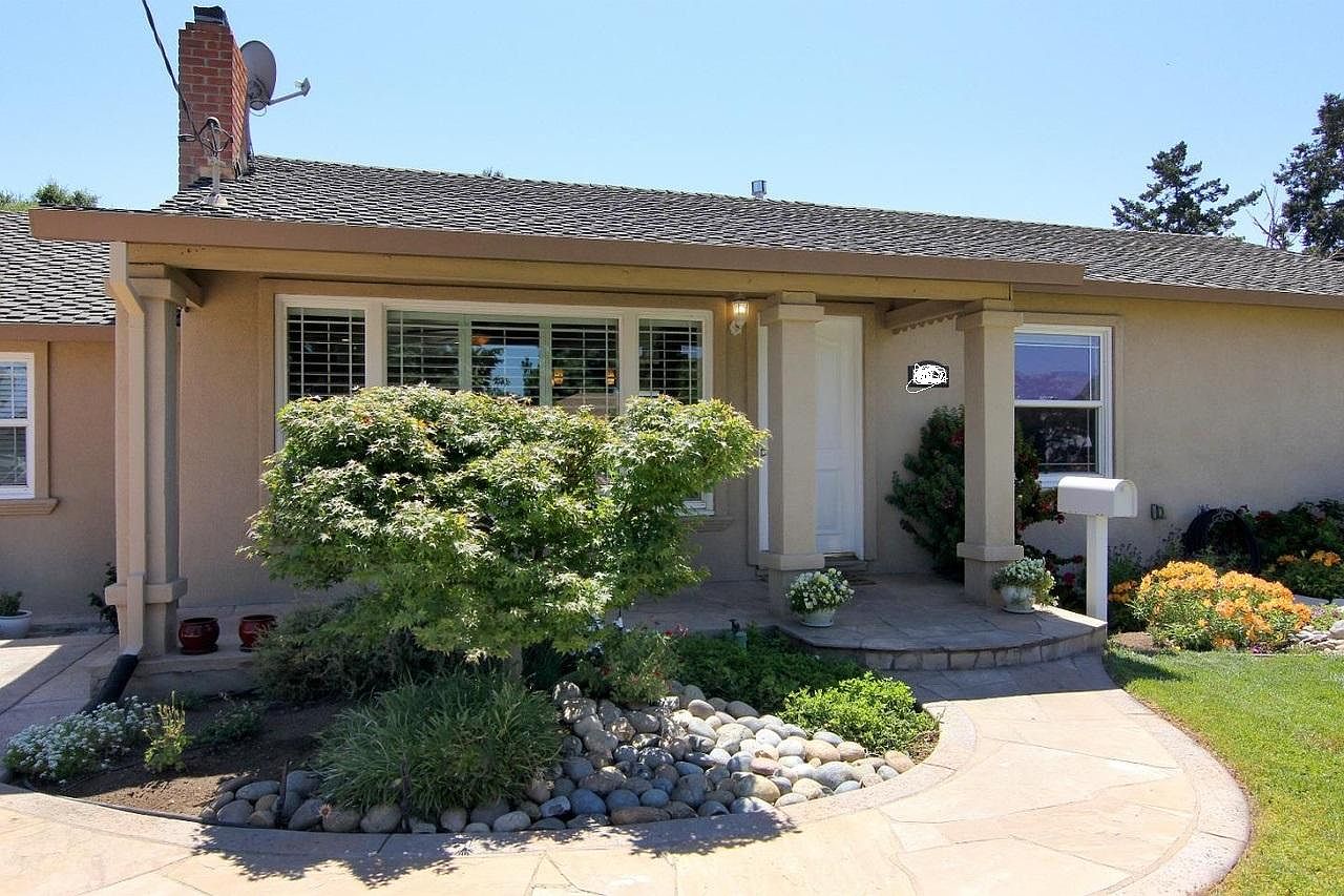 14300 Bercaw Ln photo 2