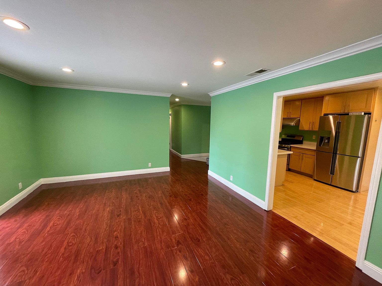 4139 Linwood Dr photo 3