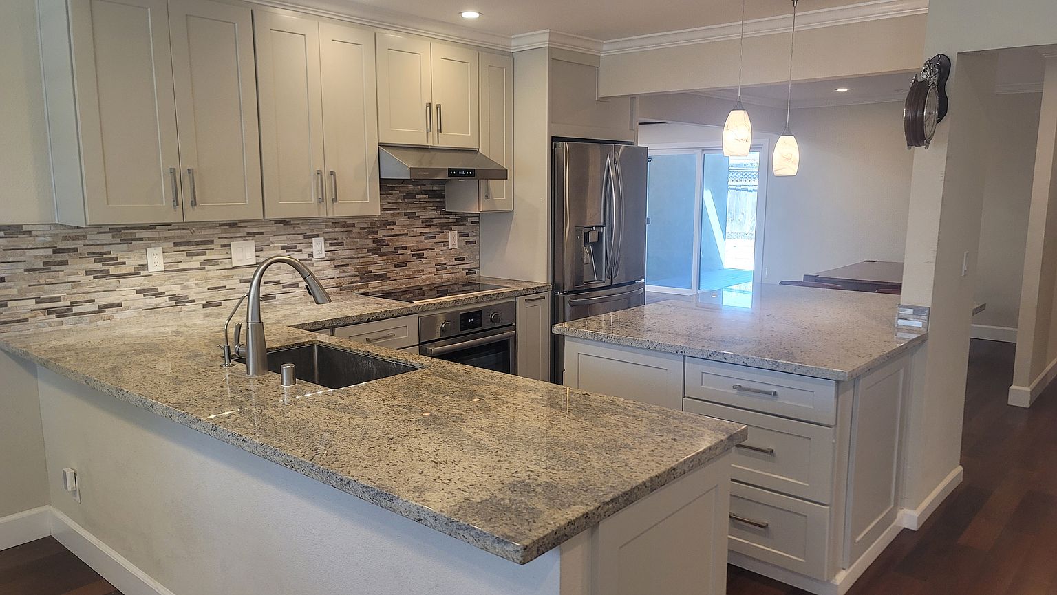 1827 Gunston Way photo 5