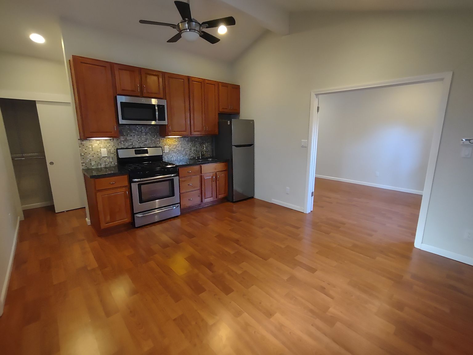 1BR/1BA In Law Adu on Whitehurst Ct · San Jose photo 4