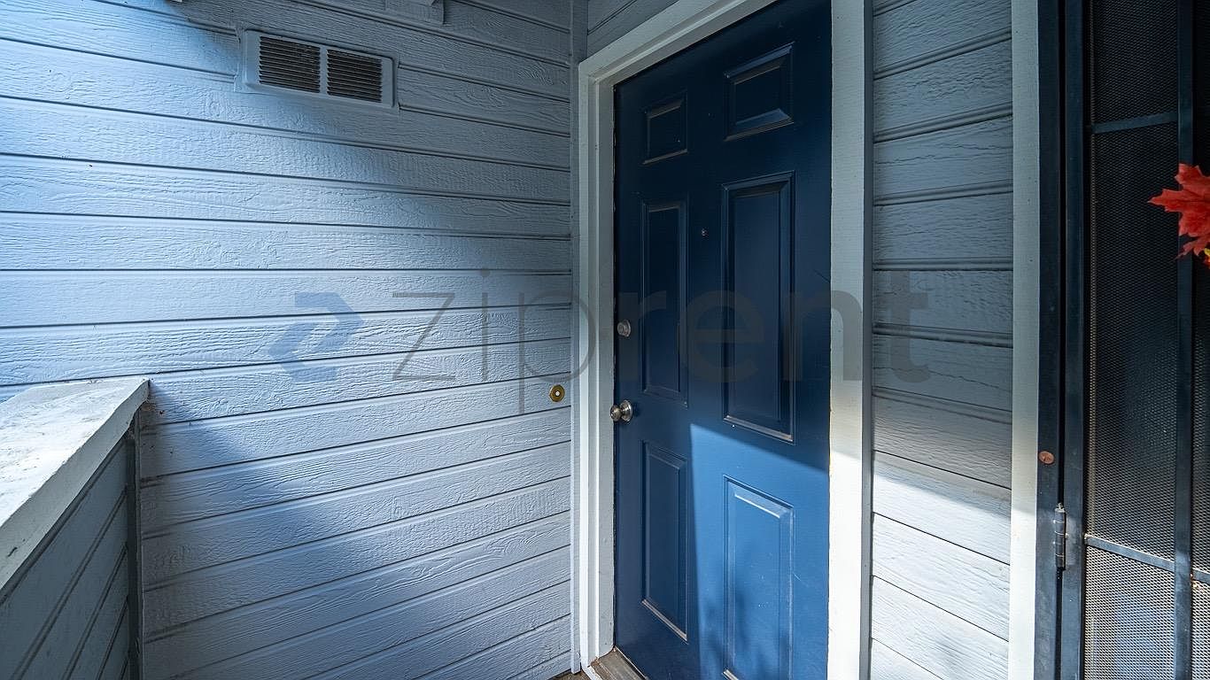 1BR/1BA Condo on Shadow Run Dr · San Jose photo 2