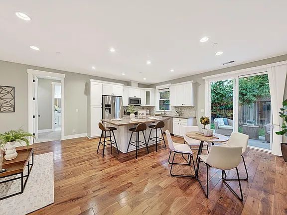 2BR/2BA In Law Adu on Franquette Ave · San Jose photo 3