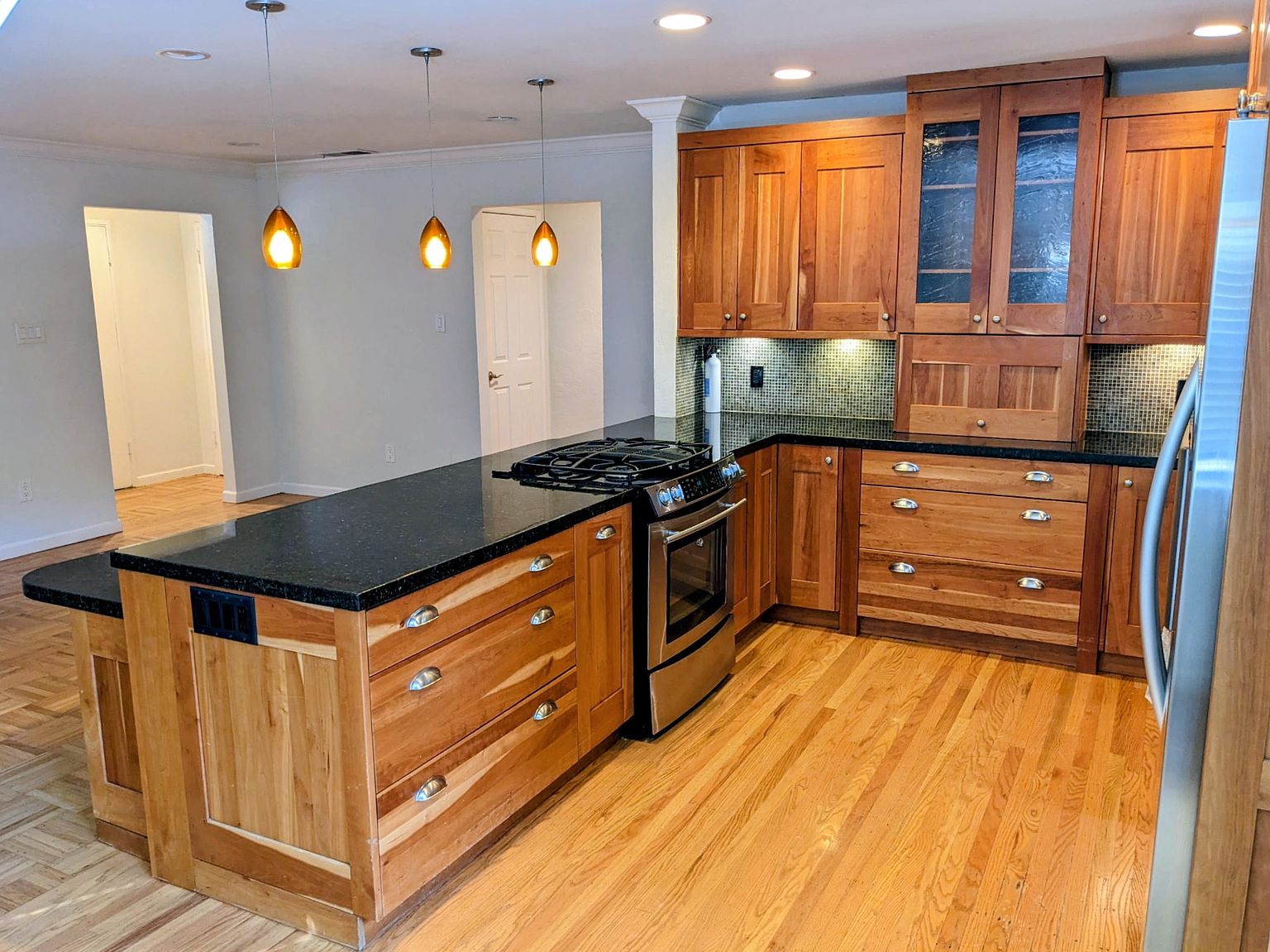 1826 Coastland Ave photo 4