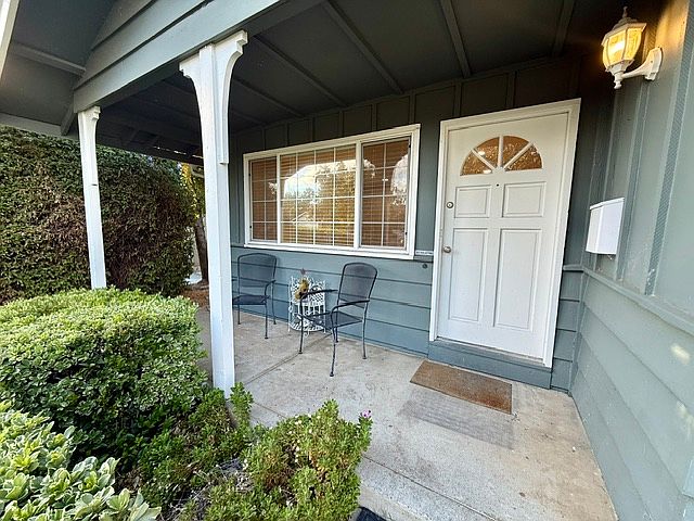 1401 Searcy Dr photo 2