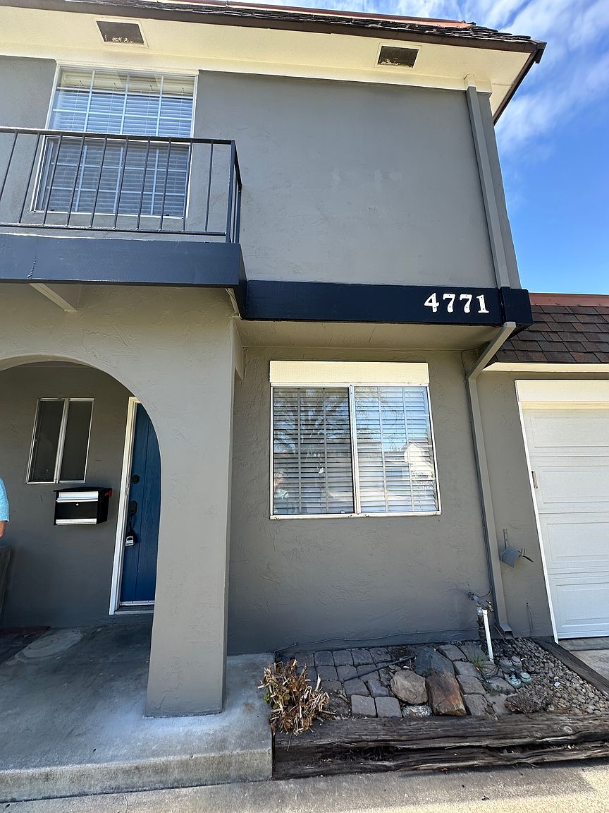 4771 Eagle Lake Dr photo 3