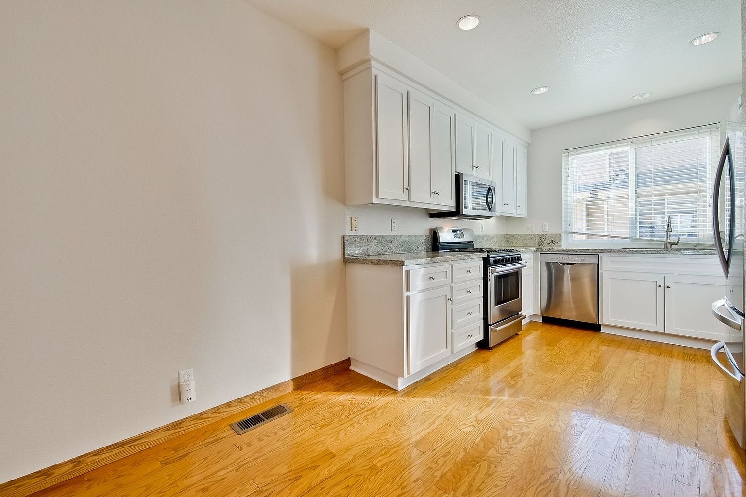4616 Hampton Falls Pl photo 3