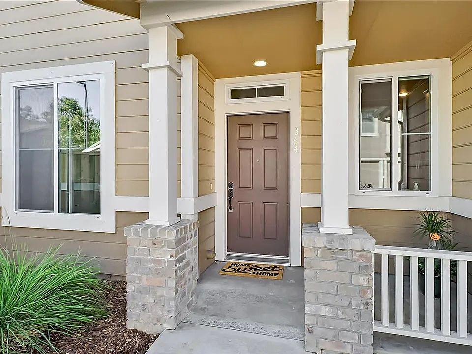 364 Kylemore Ct photo 2