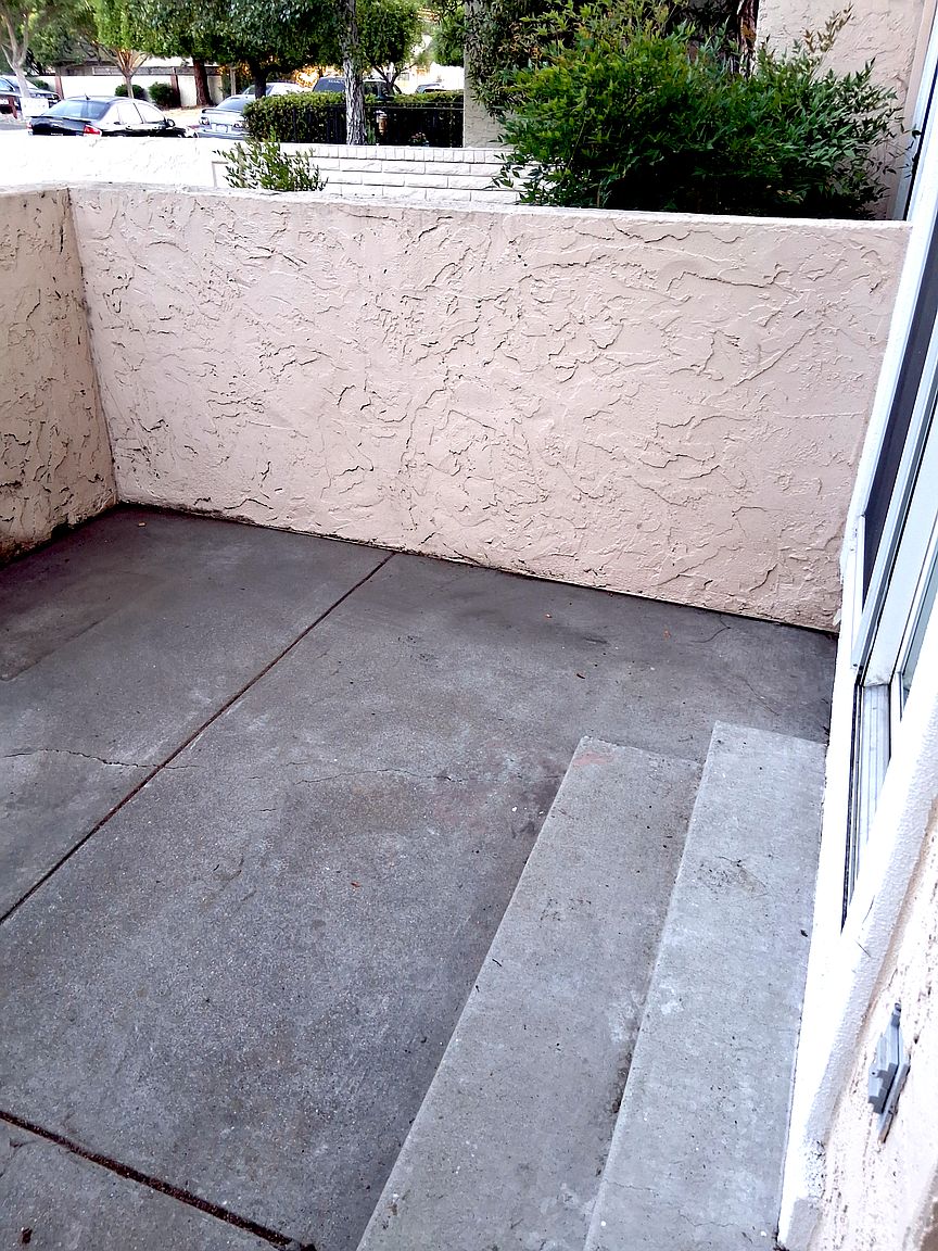 541 Giuffrida Ave photo 4