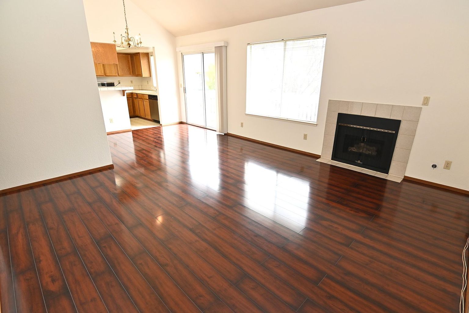 1032 Summerplace Dr photo 4