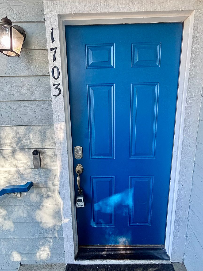 1703 Bevin Brook Dr photo 2