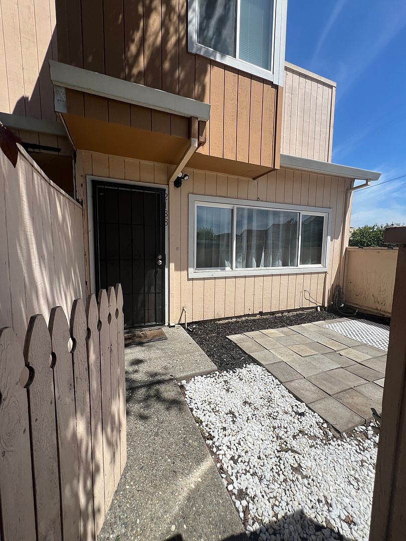 2188 Luz Ave San Jose, CA 95116 photo 3