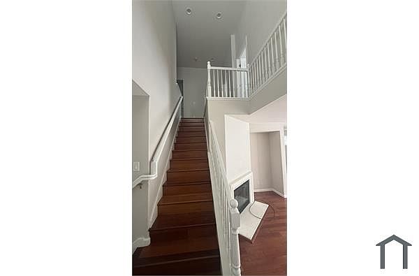 3079 Florence Ave photo 4