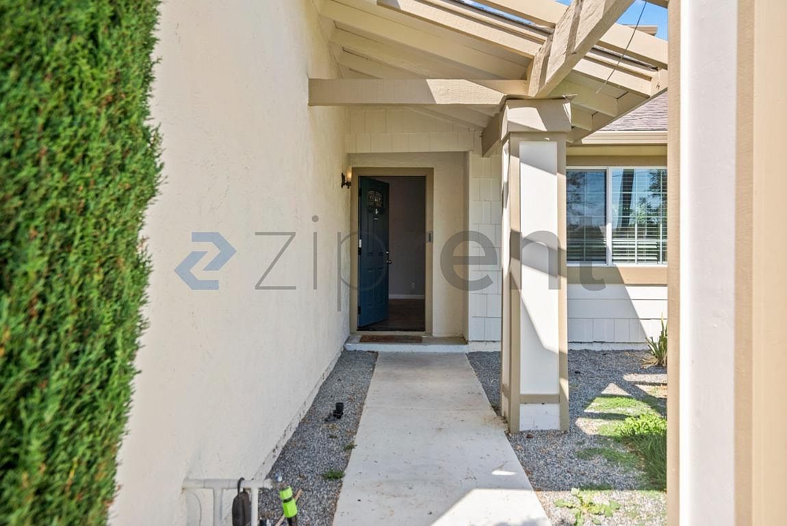 2896 Tuers Rd photo 4