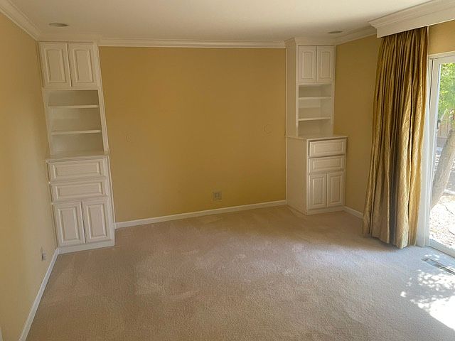 125 Lansberry Ct photo 4