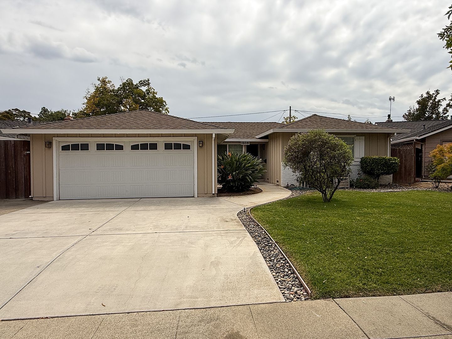 1608 Ronald Ct