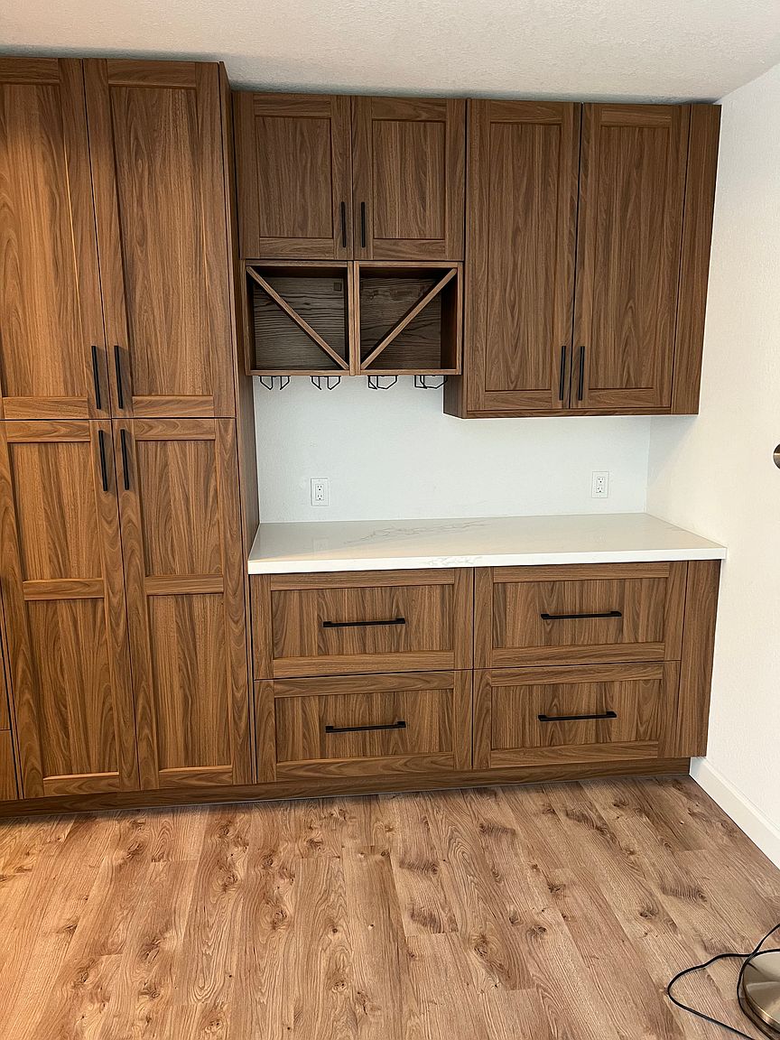 1094 Cedar Gables Dr photo 4