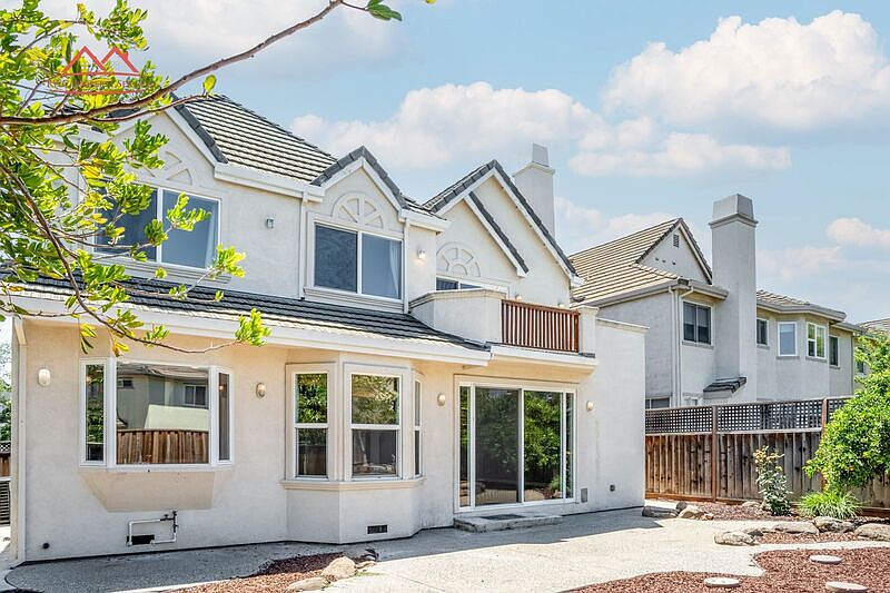 6497 Hirabayashi Dr photo 2