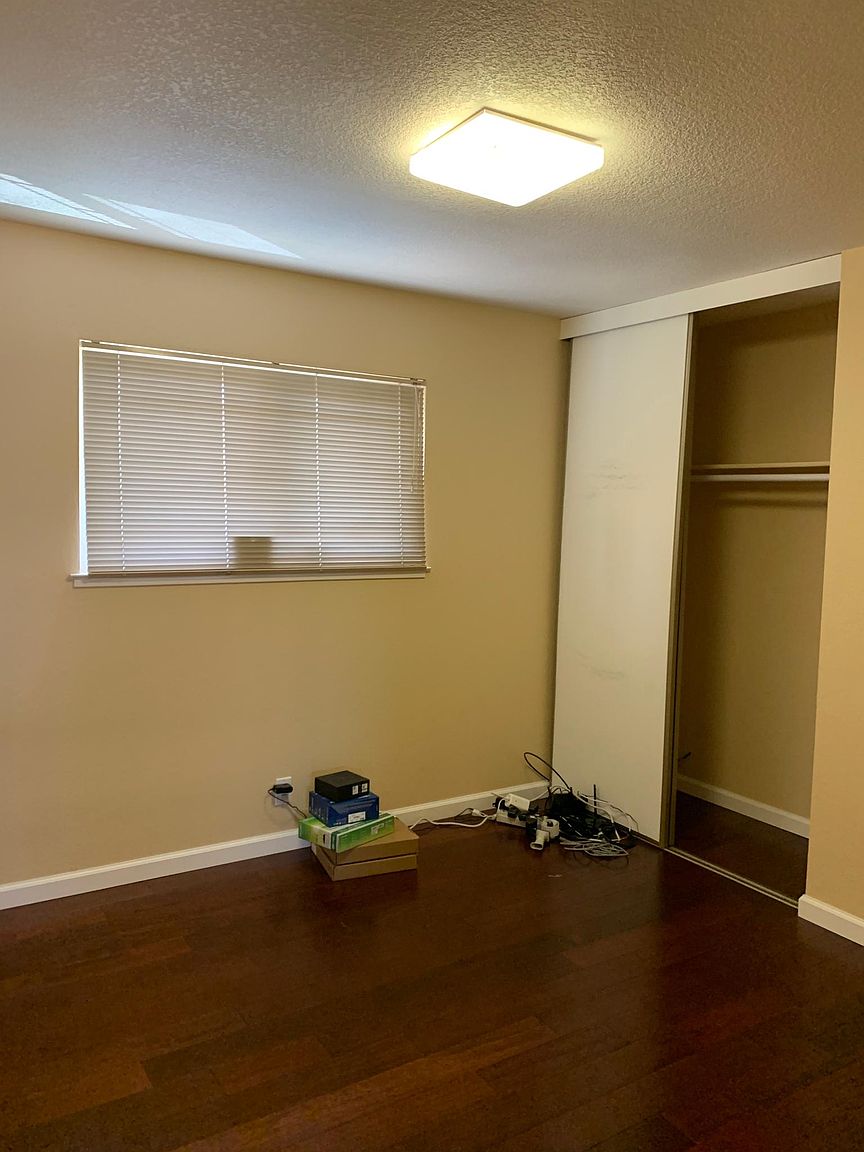 1808 Daltrey Way photo 2
