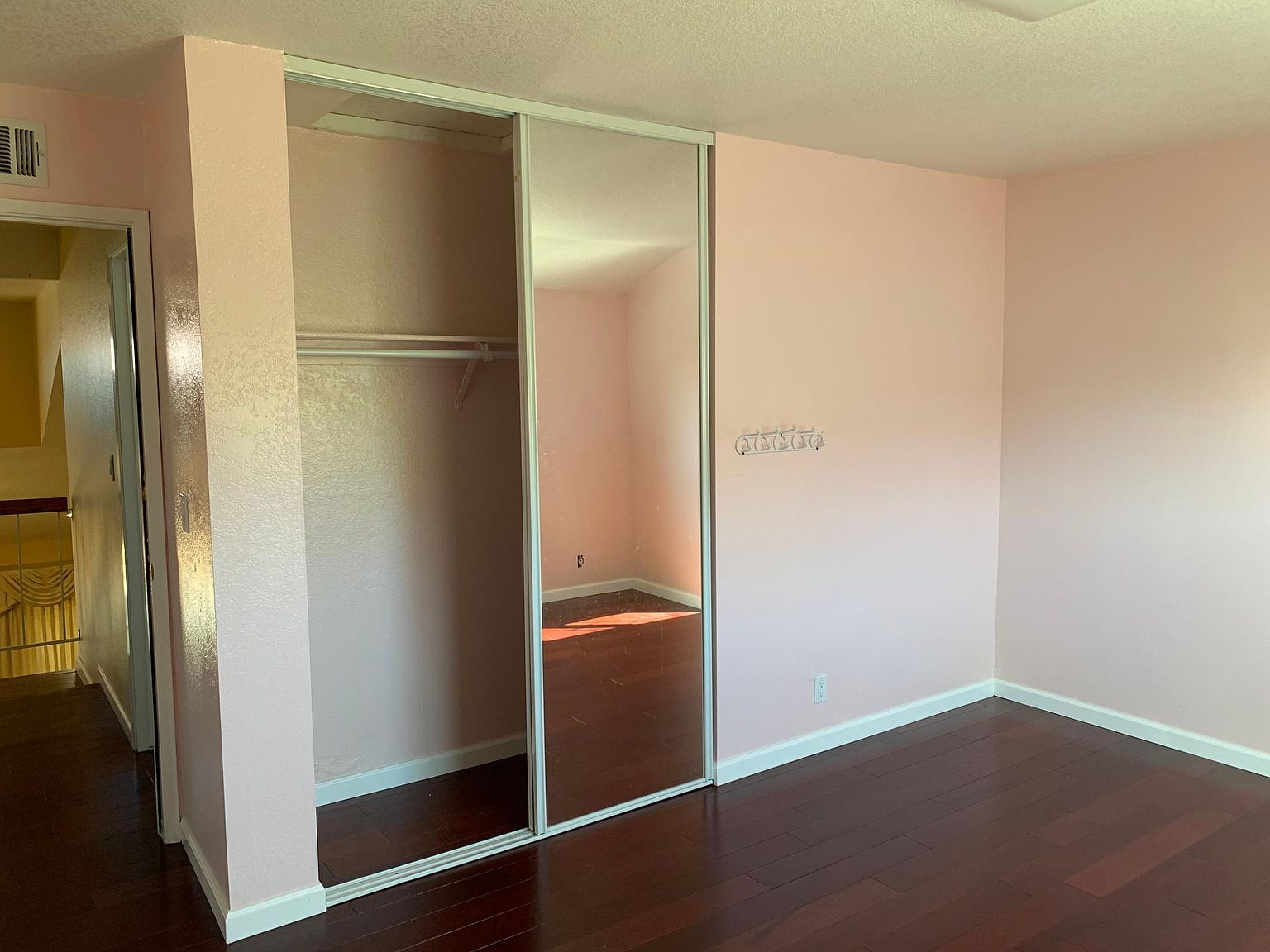 1808 Daltrey Way photo 5
