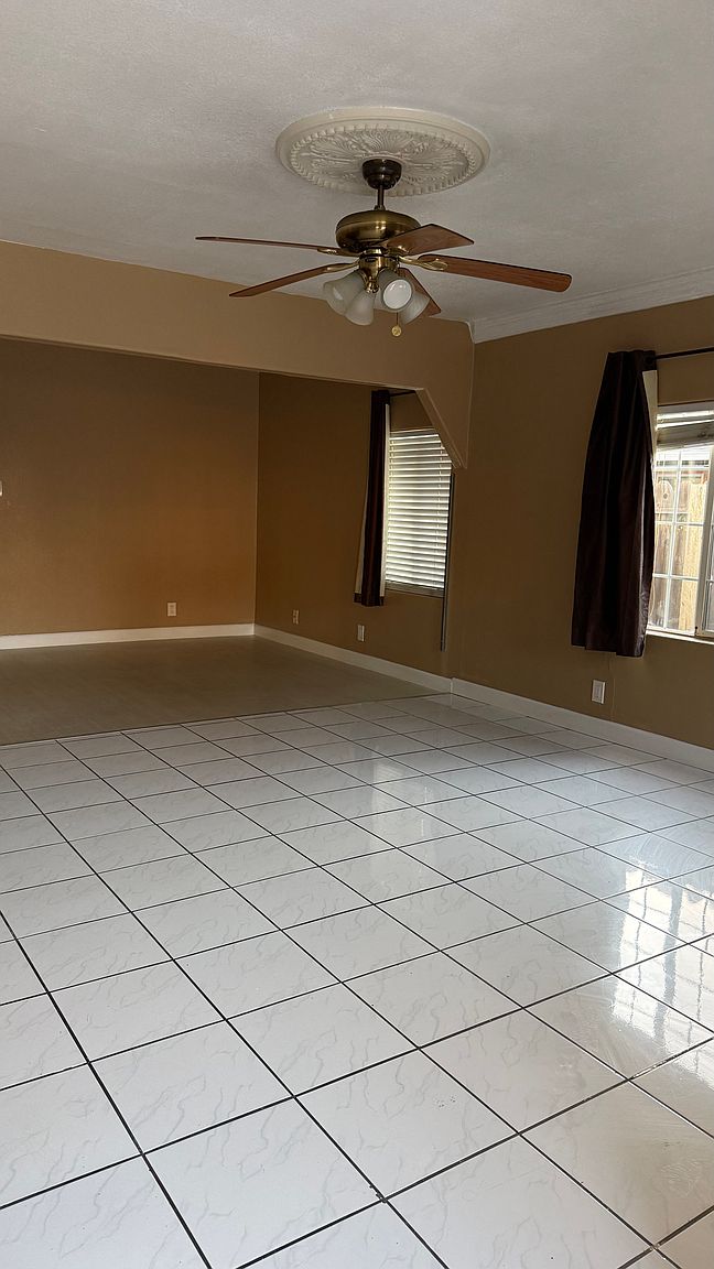 353 Dale Dr photo 4