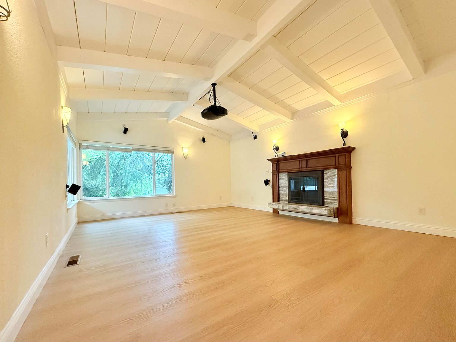 15798 Alta Vista Way photo 4
