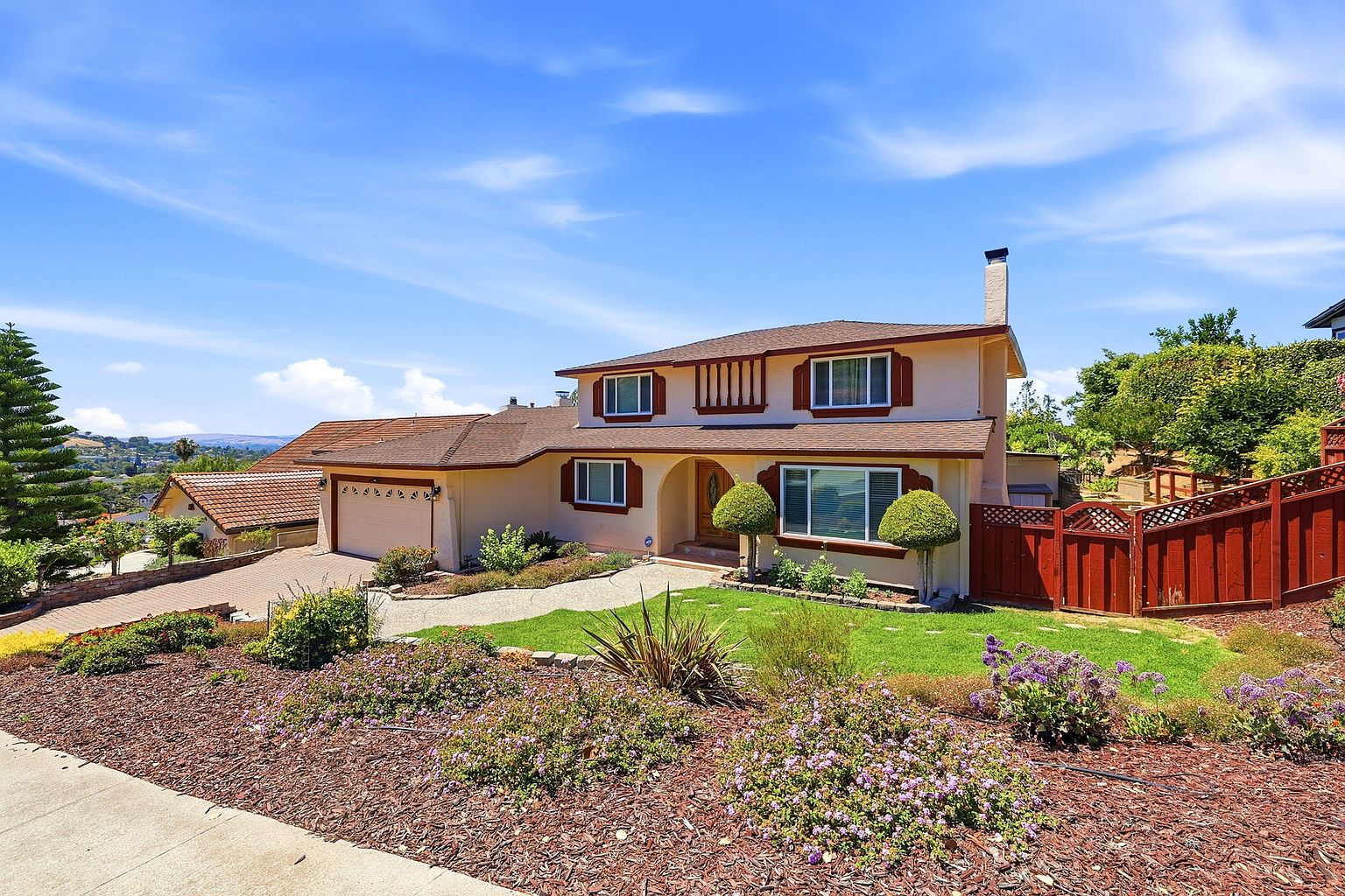 181 Piazza Way photo 3