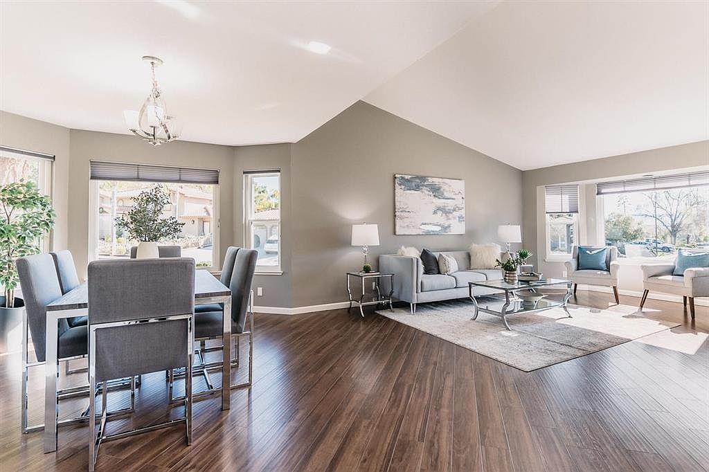 2092 Silence Dr photo 4