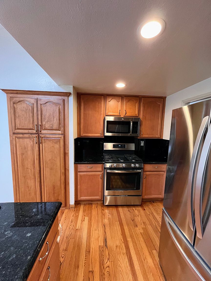 3120 Silbury Ct photo 3