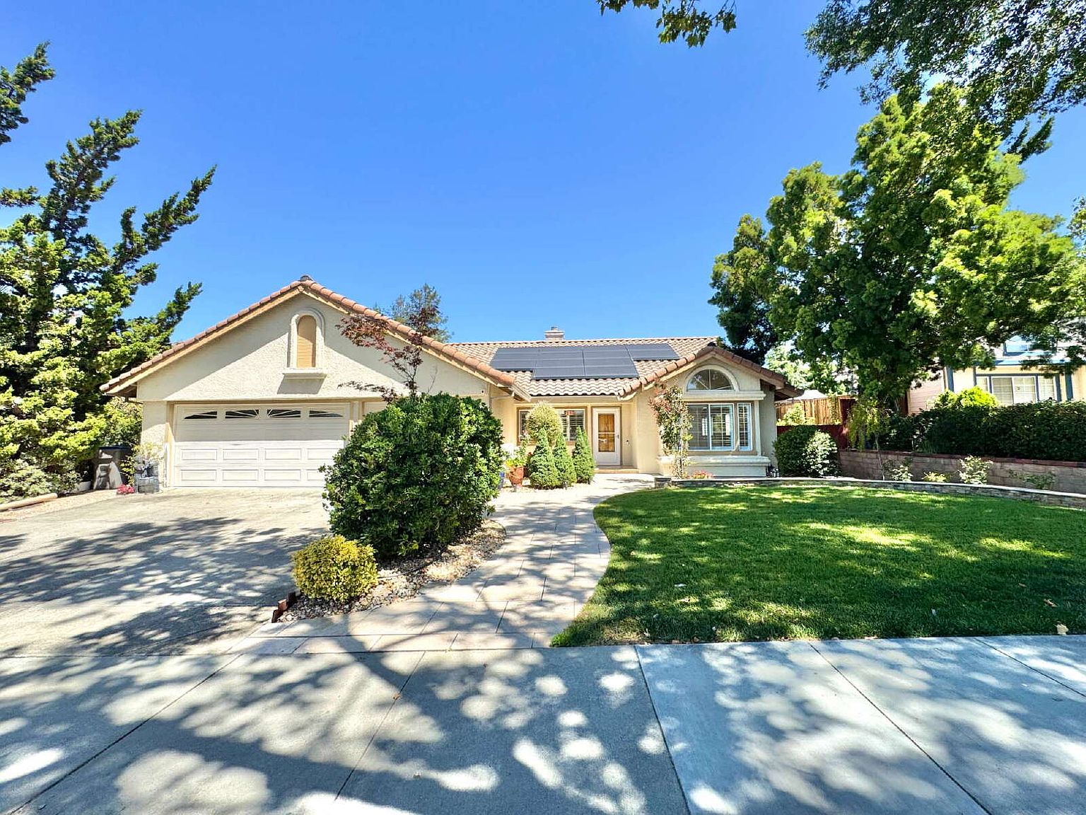 3281 Falerno Way San Jose, CA 95135 photo 2