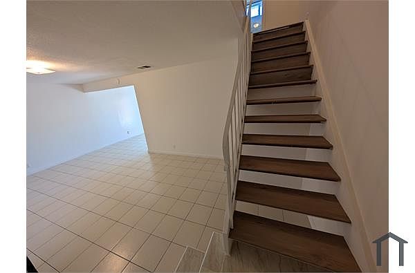1506 Turandot Ct photo 4