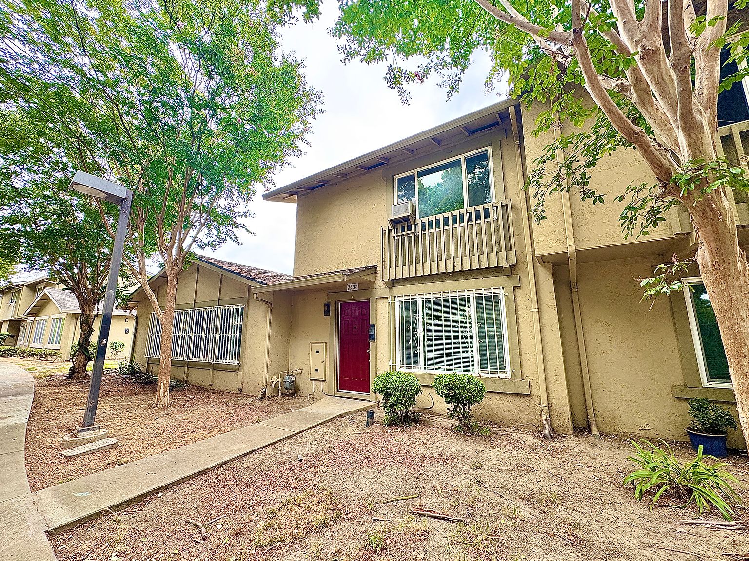 2590 Tosca Way photo 2